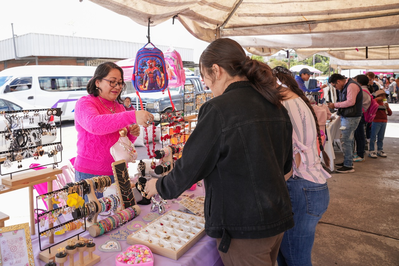 Fortalece gobierno de Alfonso Sánchez García economía local con mercados juvenil y comunitario